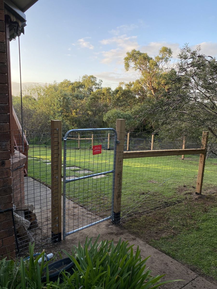 1.8m tall pipe and mesh